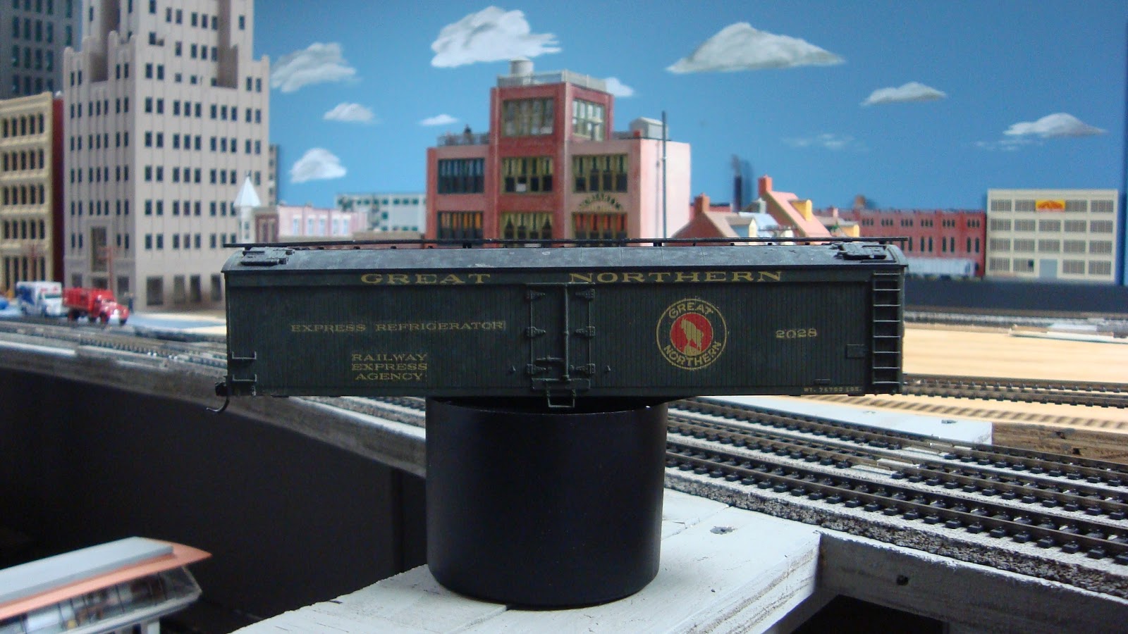 New York Central Train Layout: PRR 50' Express Reefer Cars