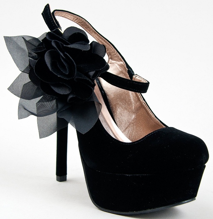 black highheel
