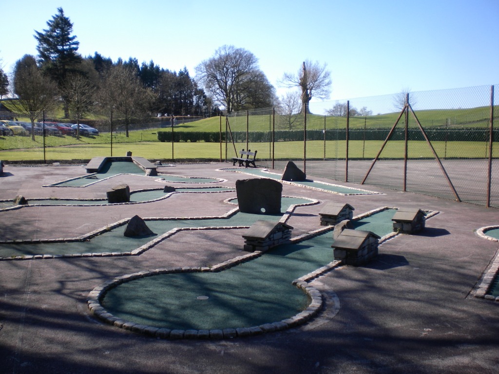 The Ham and Egger Files Minigolf courses at The Glebe in Bownesson