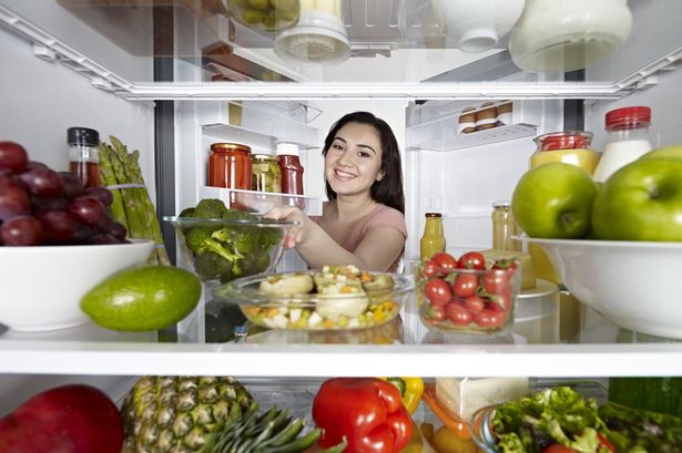 الاطعمة والاغذية التي لا يجب حفظها في الثلاجة