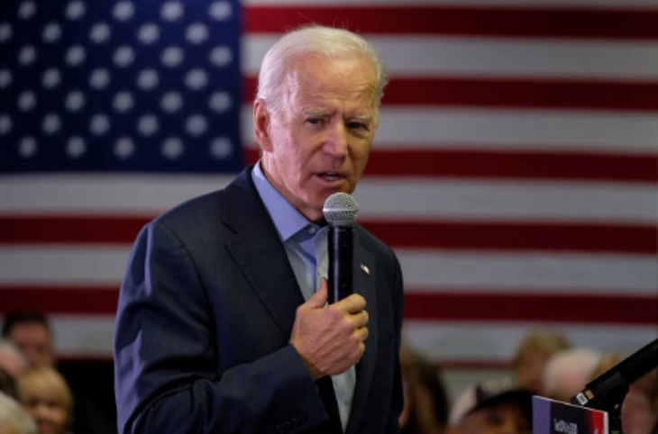 Joe Biden advierte que obligará a todos los inmigrantes aprender inglés para ser ciudadanos Joe Biden