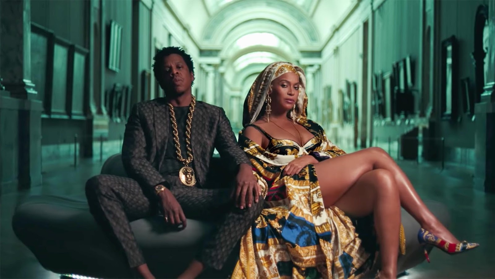 Video: The Carters (Beyoncé and Jay-Z) - 'Apeshit', Celebrity Bug...