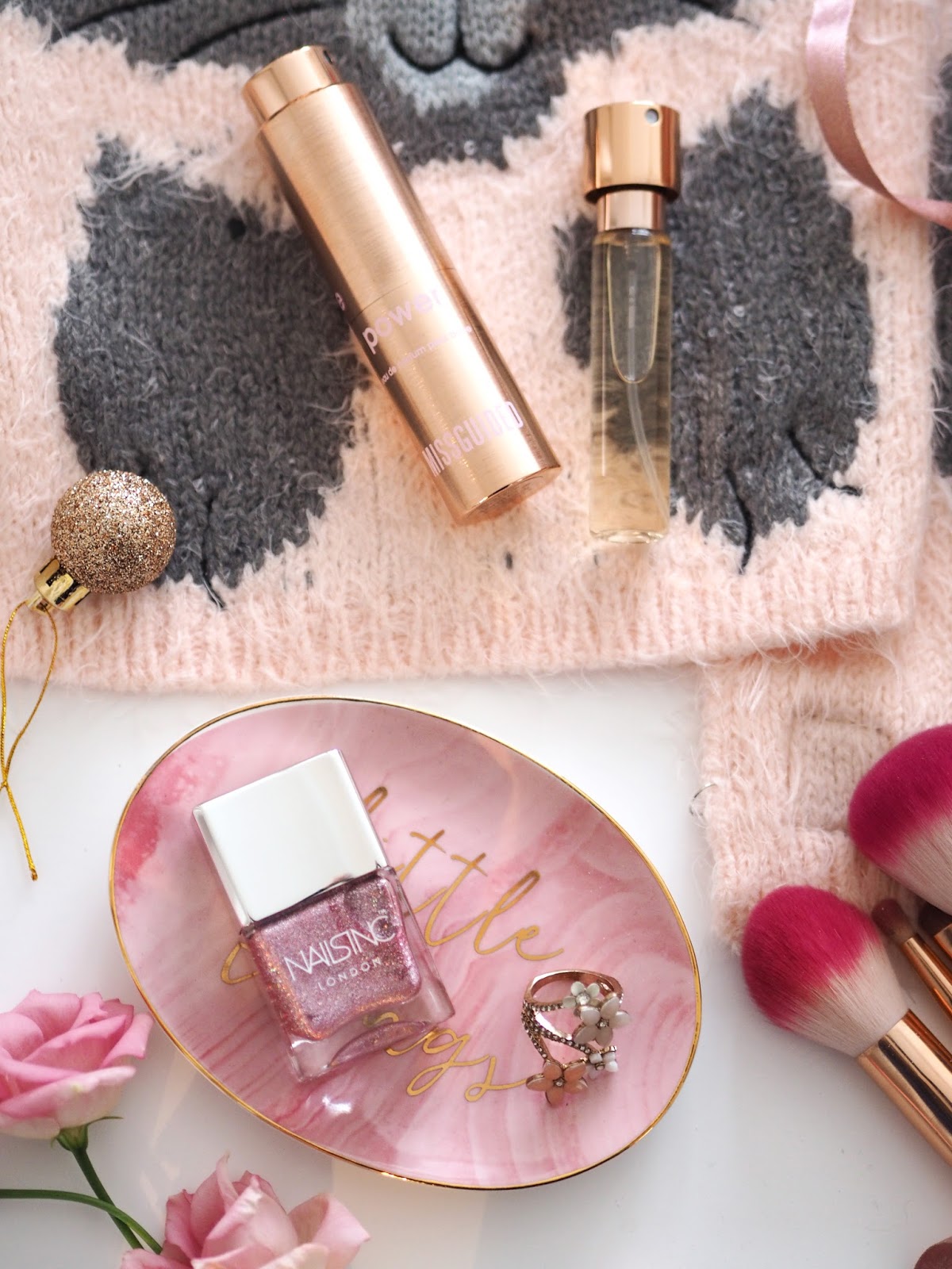 The Pink Gift Guide, Katie Kirk Loves, UK Blogger, Beauty Blogger, Christmas, Christmas Gifts, Gift Guide, Gift Ideas, Beauty Gifts, lifestyle, Luxury Gifts, Pink Gifts, Pink Make Up, Pink Accessories, Pink Lover, Anthropologie, Yumi Clothing, Cat Scarf, Accessorize, Charlotte Tilbury, Viktor & Rolf Flower Bomb, Etst Shop, Cult Beauty, Debenhams Beauty, Hourglass Cosmetics, Becca Cosmetics, Lush Cosmetics, Snow Fairy, Bluebelle & Co, House of Disaster, Disaster Designs, Spectrum Collections, Oasis Fashion, Rose Gold, Nails Inc, Incredible Cosmetics, Yankee Candle, Snowflake Cookie