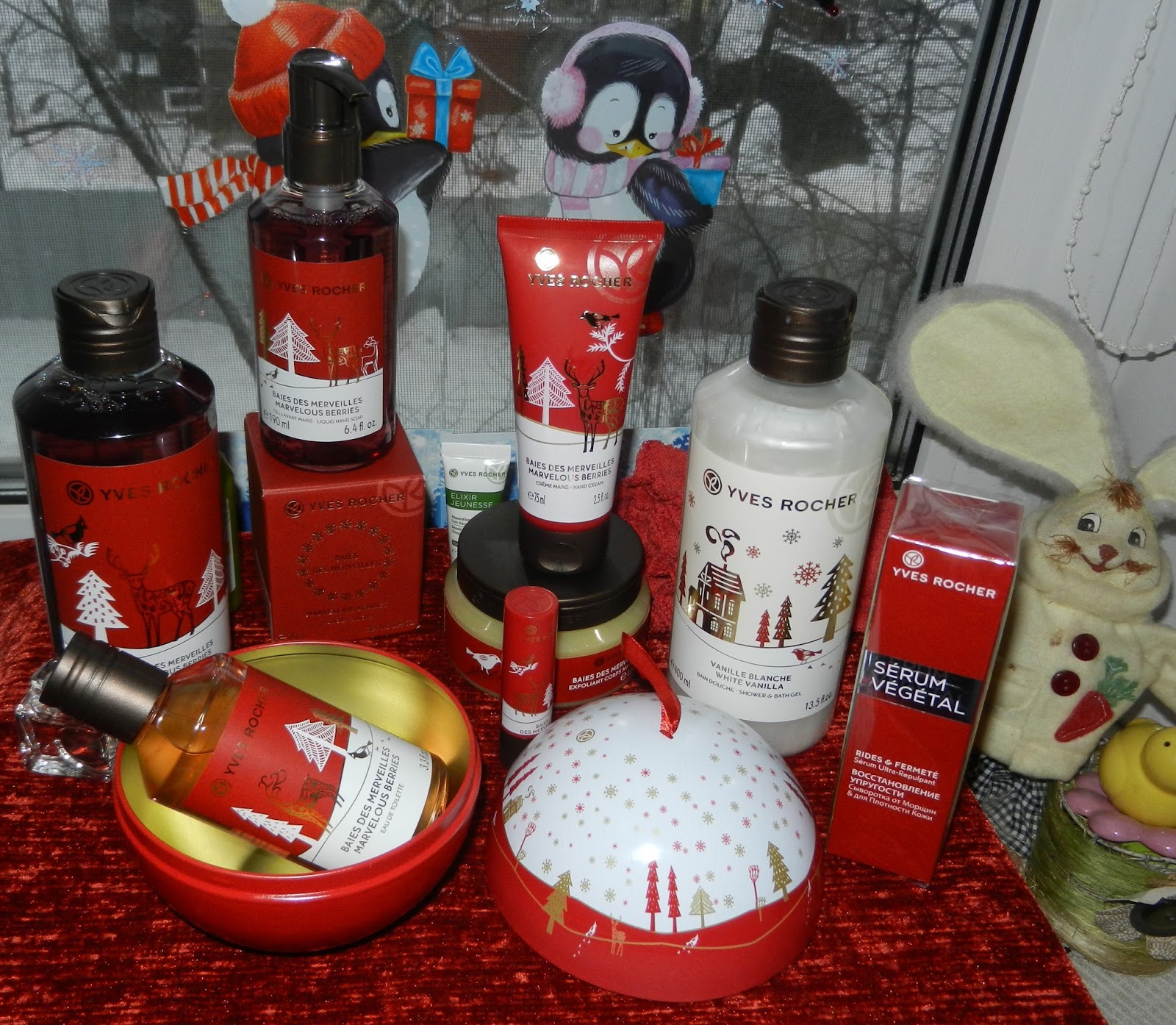 Ив роше новый год. Ив Роше Новогодняя коллекция. Ив Роше Новогодняя коллекция 2017. Ив Роше духи зимние ягоды. Духи Ив Роше Новогодняя коллекция.