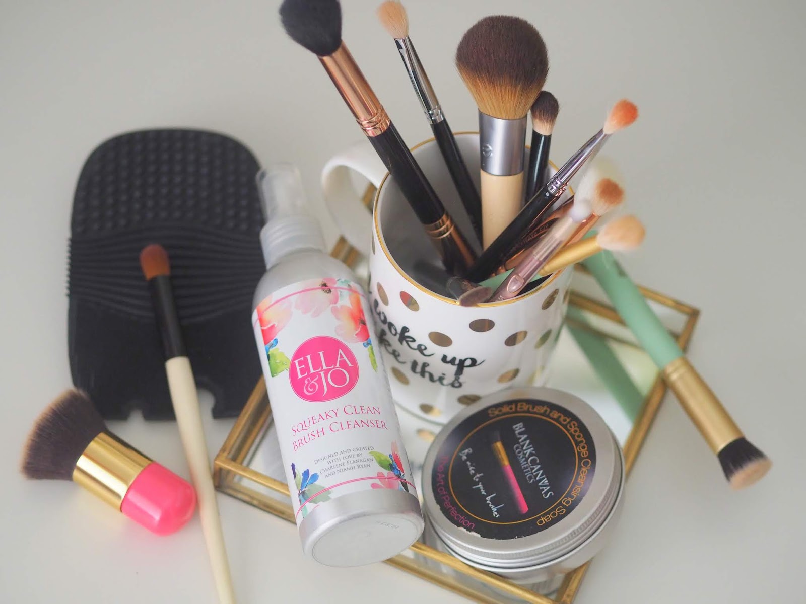 How to spot clean and deep clean your makeup brushes! - Lovely Girlie Bits