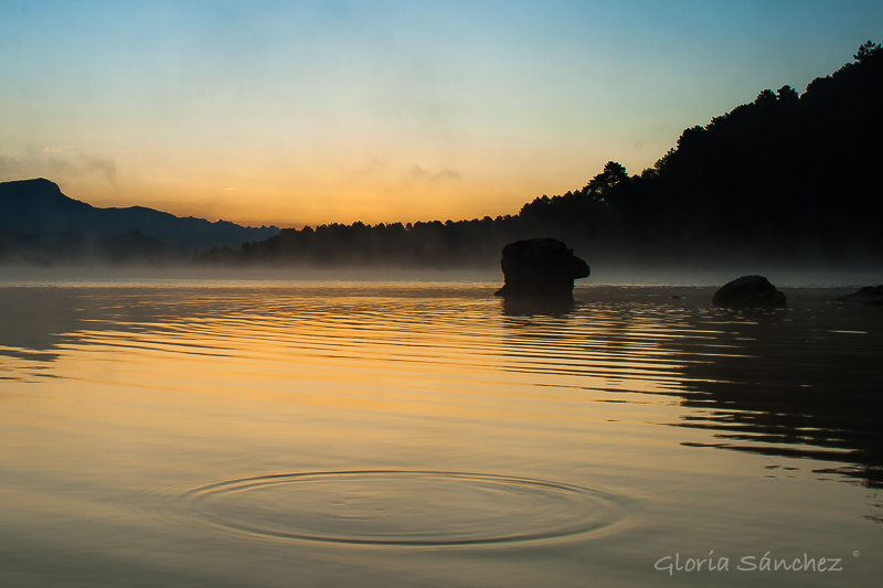 Magia de un instante: La luz de un nuevo amanecer.
