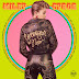 Encarte: Miley Cyrus - Younger Now 
