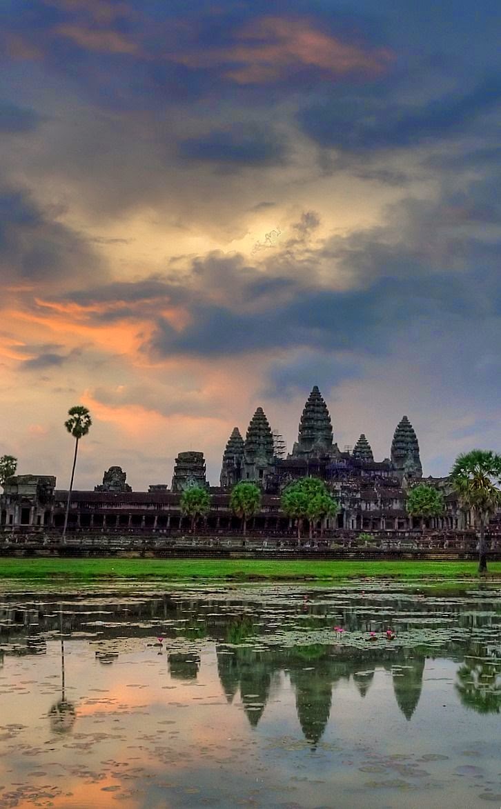 Angkor Wat, Cambodia | 10 Places to See Beautiful Sunset Around The World Angkor Wat, Cambodia | 10 Places to See Beautiful Sunset Around The World