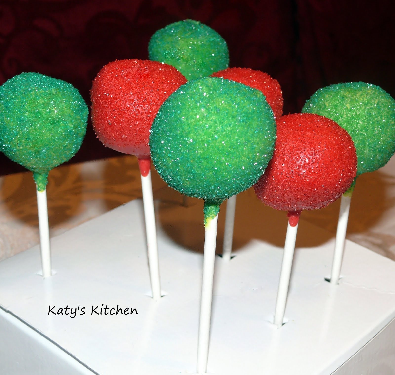 Katy's Kitchen Christmas Cake Pops