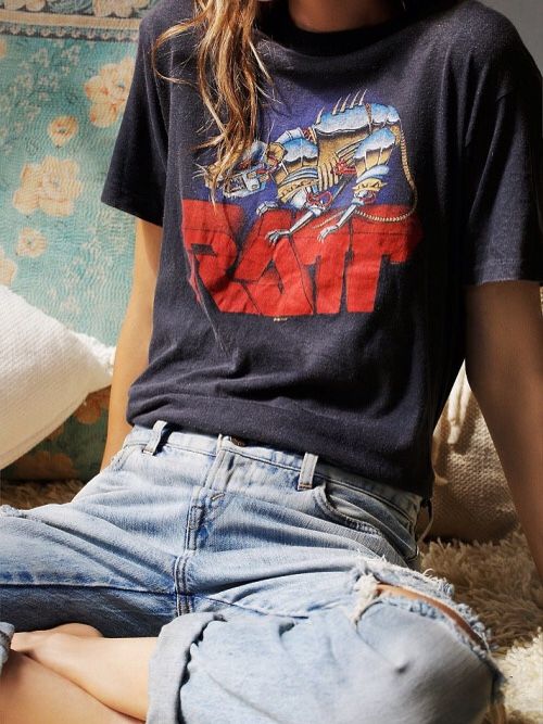 Trend Alert: Vintage Jeans & T-Shirts