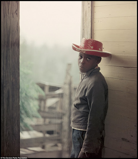 Stunning Photos of Families in Alabama From the 1950s vintage everyday