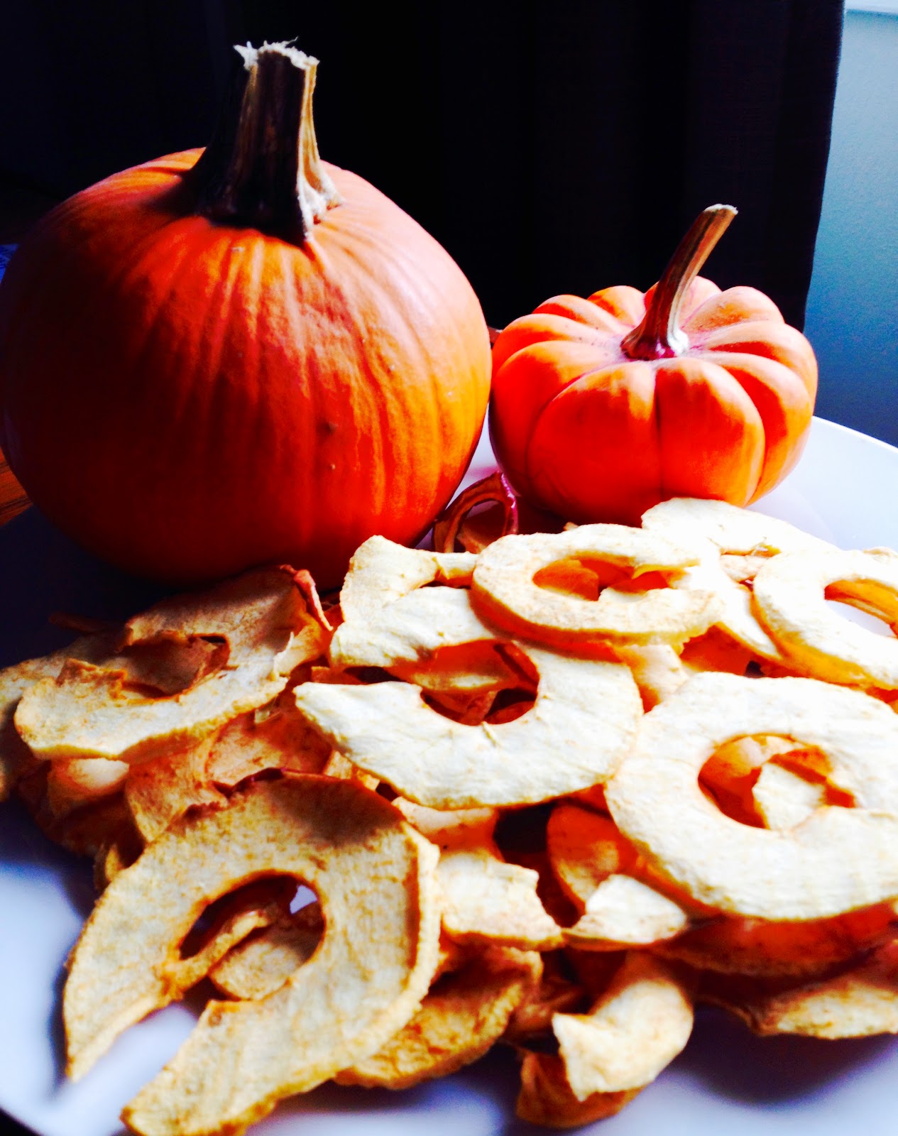 BANKRUPT VEGAN Autumn's Easiest Dried Apples