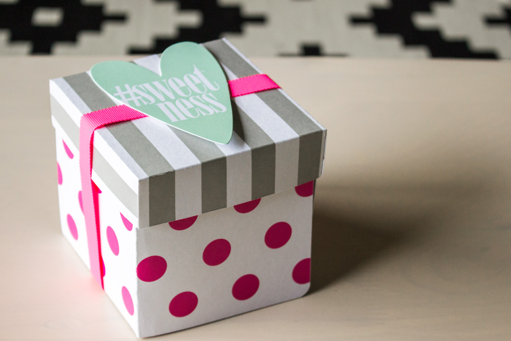 今注目のエクスプローディングボックス、おしゃれで簡単な作り方をご紹介☆ Love paper Love八王子市