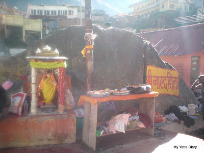 Idol of Naradji besides the Shila