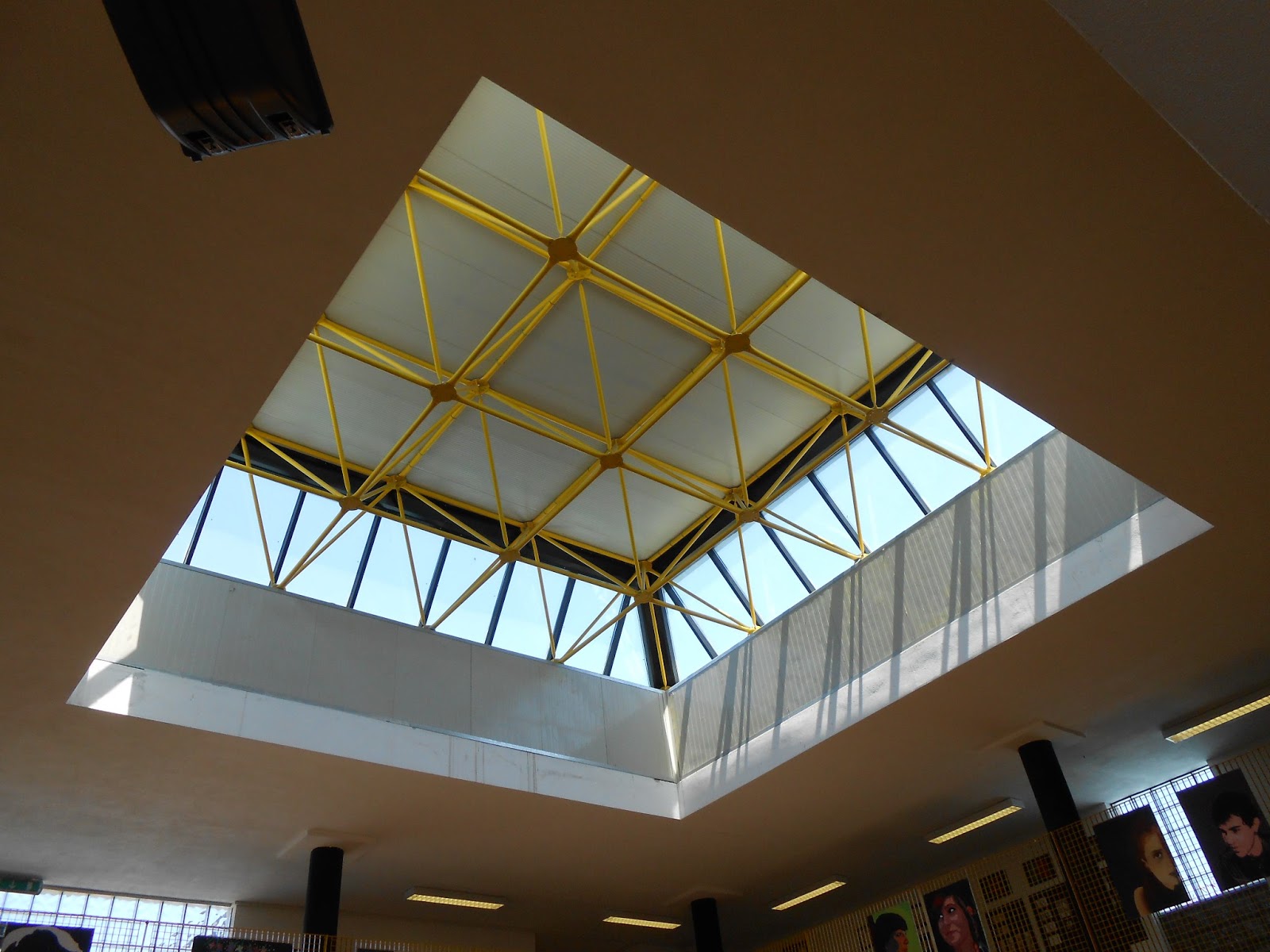 Non c'è vita senza Arte, non c'è Arte senza vita Foto del Liceo