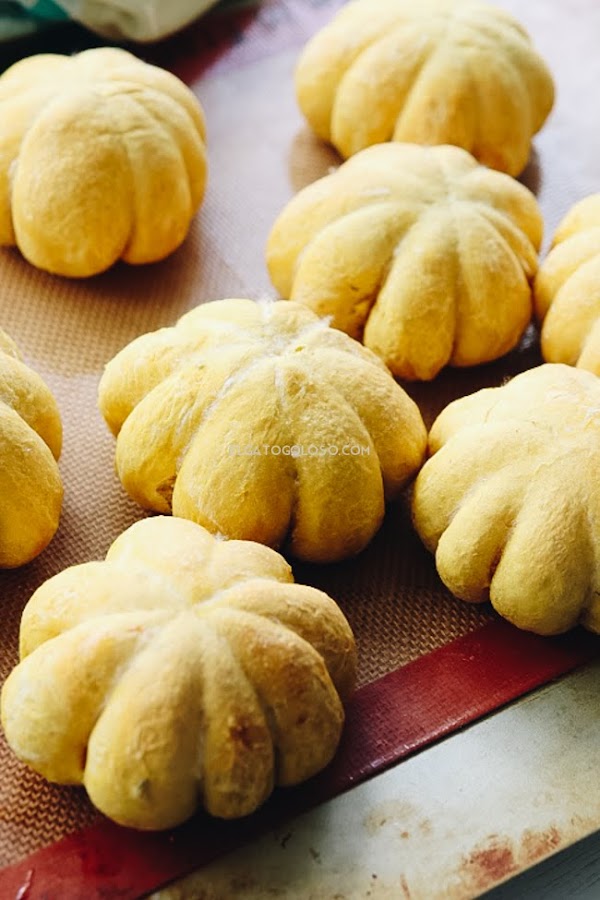 El mejor pan de calabaza y oregano, receta económica y muy fácil vía www.elgatogoloso.com