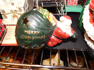 13909 Antiques: Vintage Christmas Items