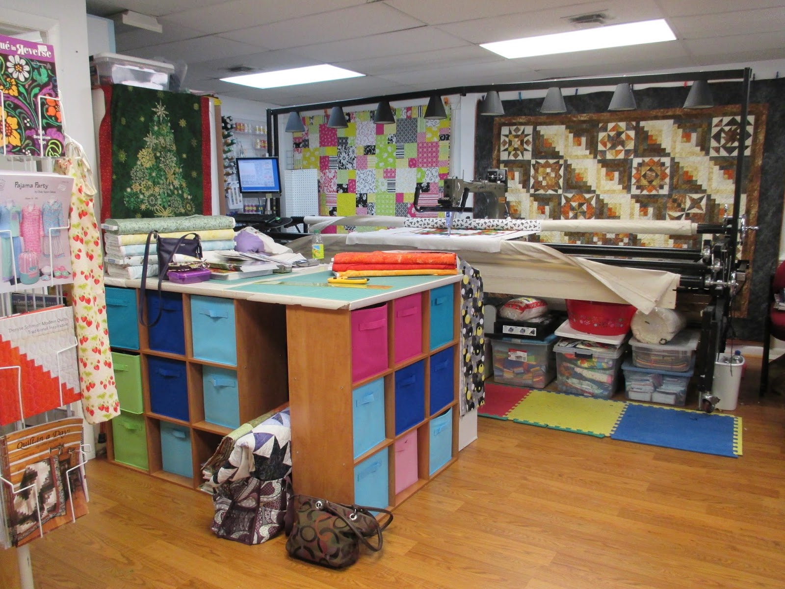 The Whole Quilt & Caboodle On the Road Again...