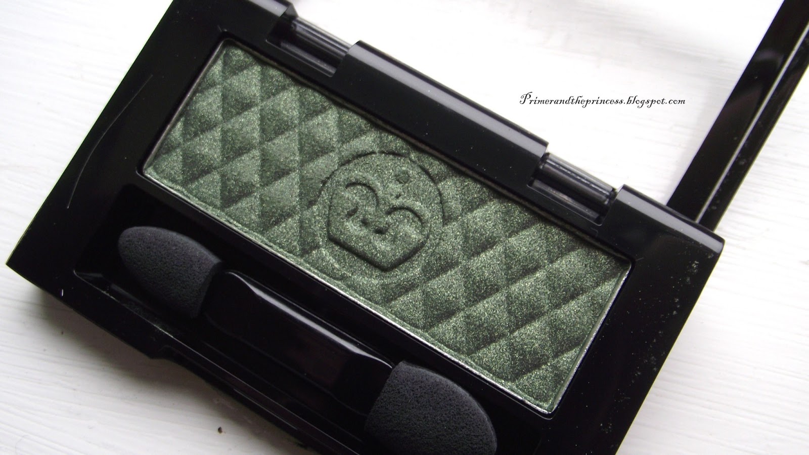 Beauty Reviews And How To's Rimmel Glam Eyes Mono Eyeshadow Review