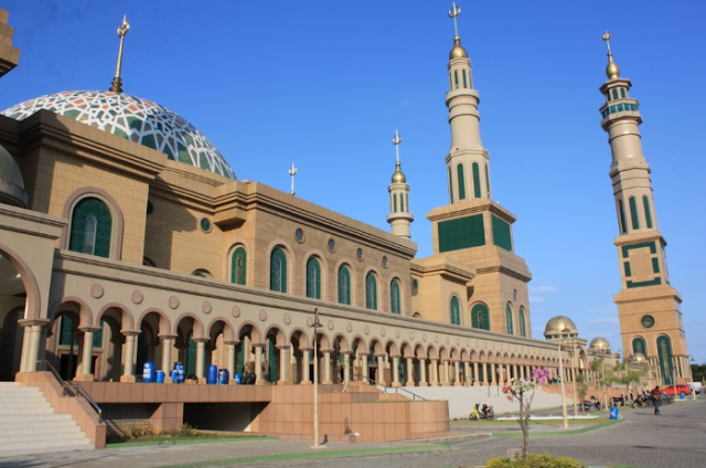Masjid Terbesar di Indonesia yang kedua Masjid Islamic Center Samarinda