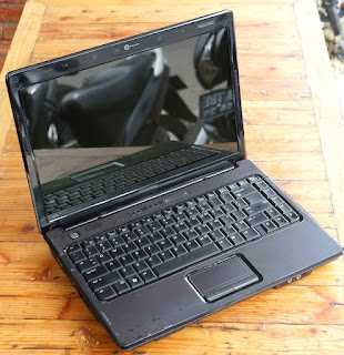 Jual Laptop bekas Compaq V3700
