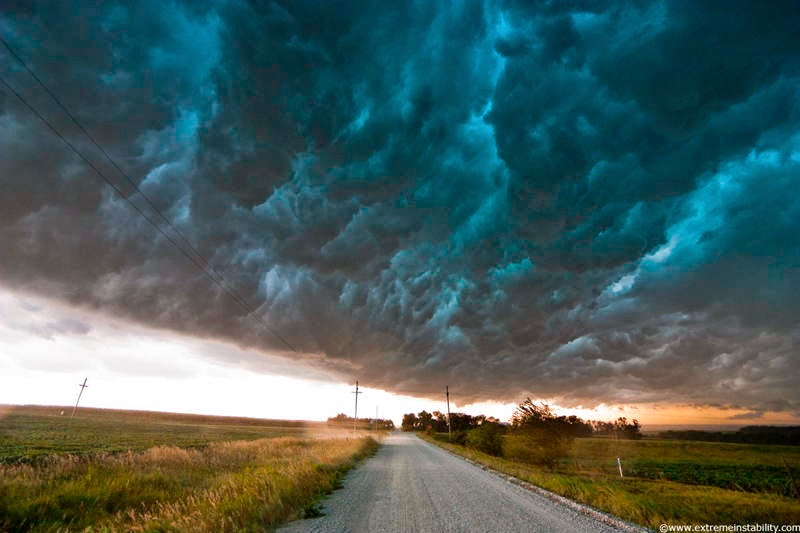 Mike Hollingshead - The World’s Best Storm Chaser Photography Mike Hollingshead - The World’s Best Storm Chaser Photography