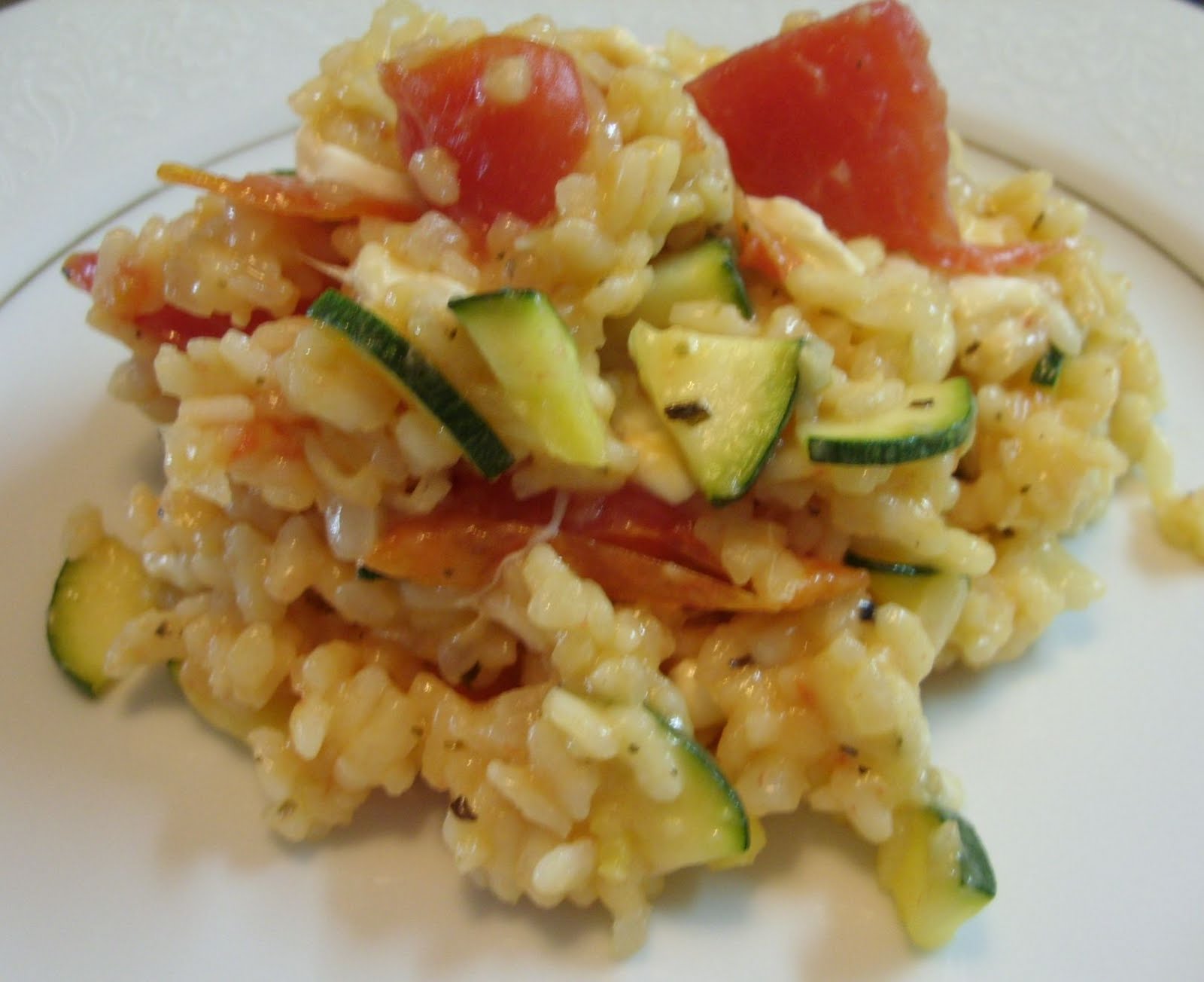 Eat The Blog Risotto With Tomato, Fresh Mozzarella, and Courgette