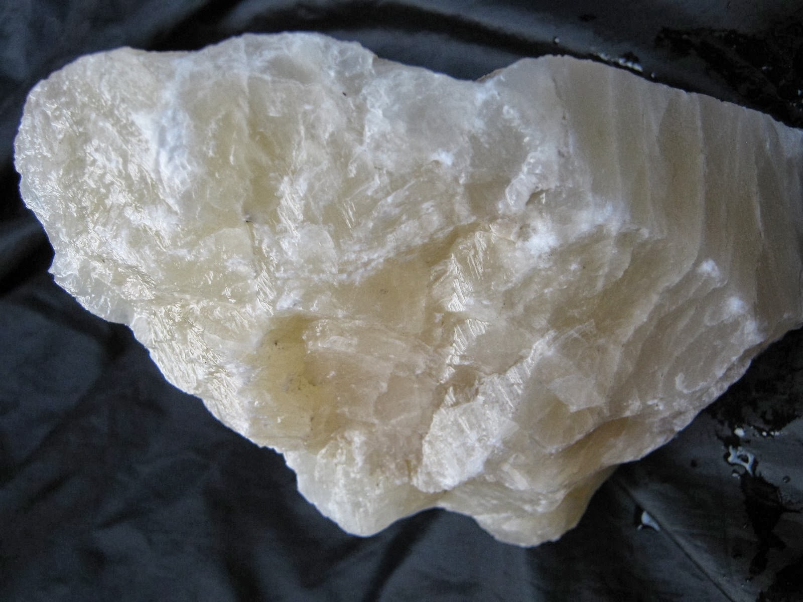 Alabaster Stones / Void – How to Clean Alabaster – VSALBC