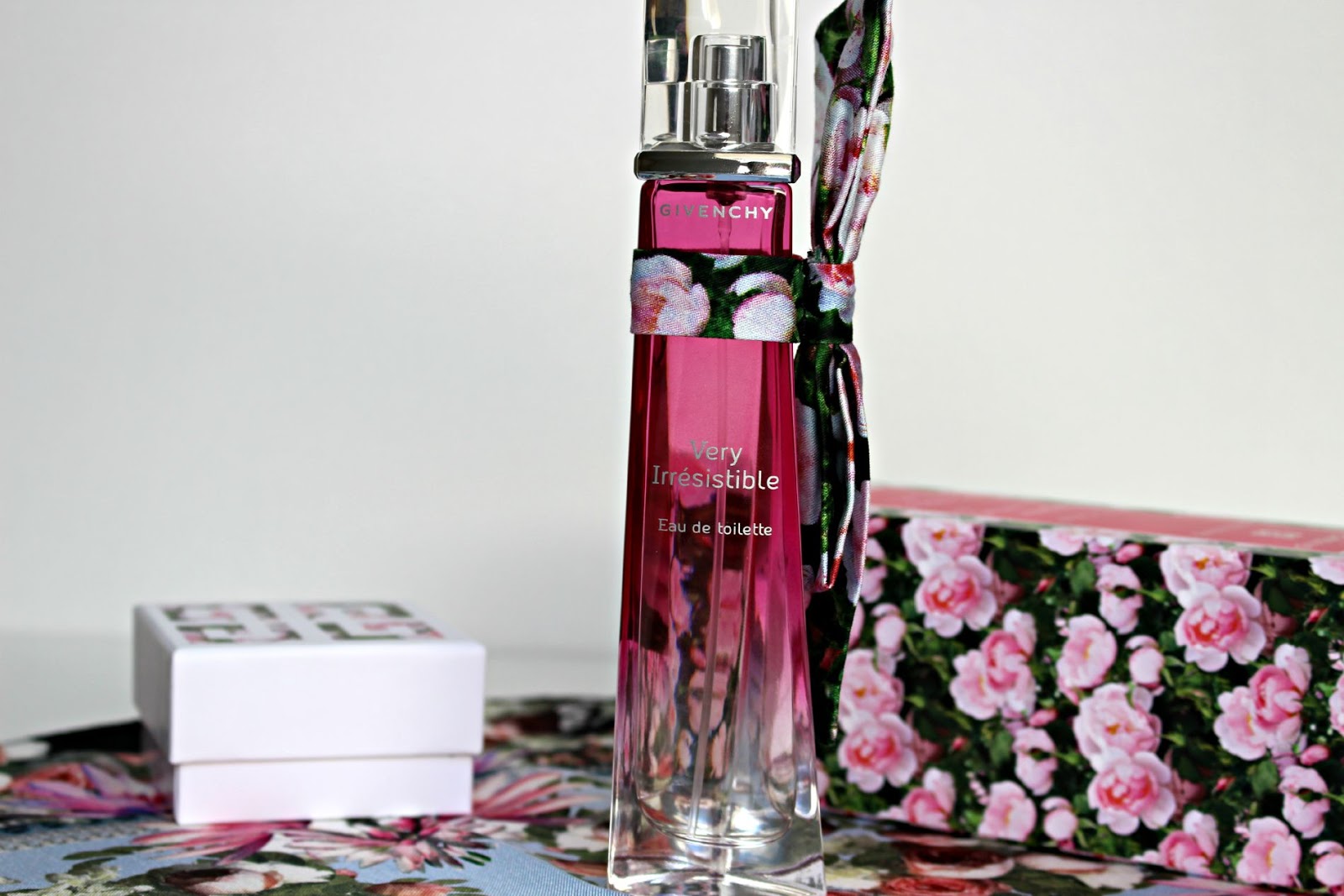 GIVENCHY - VERY IRRÉSISTIBLE LIMITED EDITION | Beauty Treasures