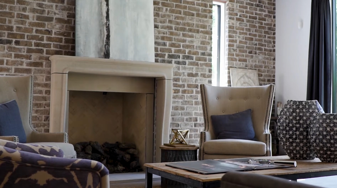 Tour 12211 Old Oaks Dr, Houston, TX vs. 23 Interior Design Photos