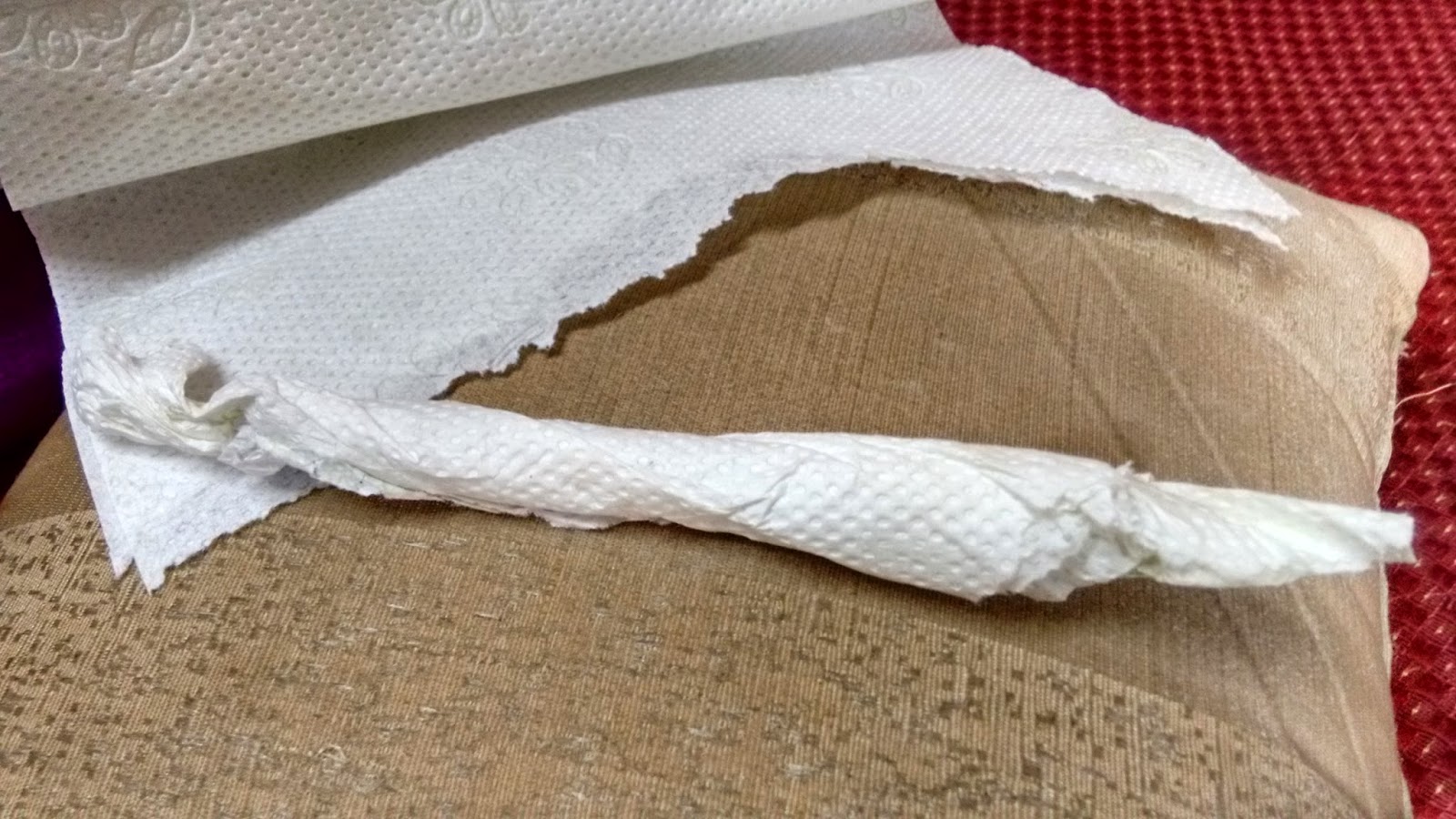 The Little Doodler How To Sharpen A Kajal Pencil