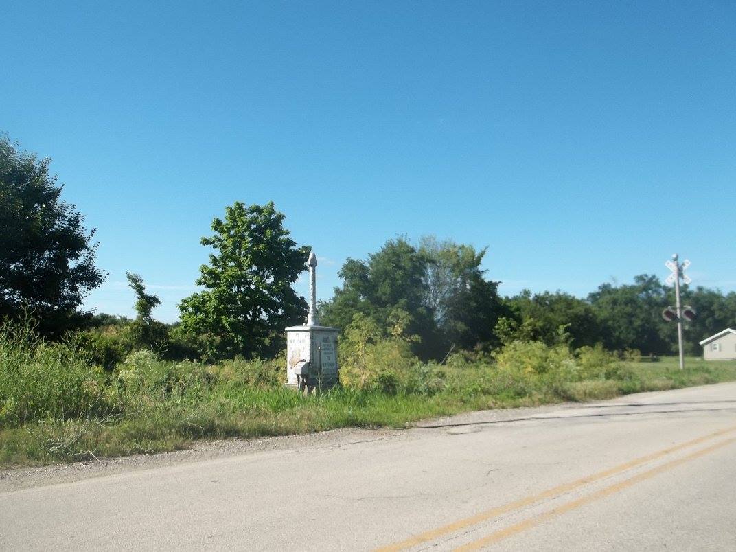 Abandoned Railroads Galesburg & Great Eastern Railroad....Wataga Victoria, Illinois.