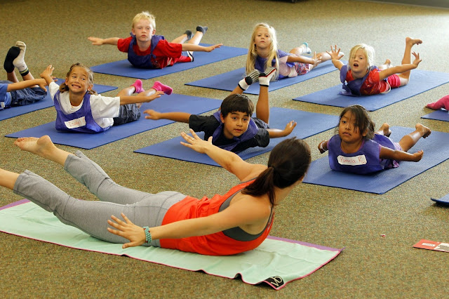 TOP 4 Lợi ích Yoga mang đến cho học sinh 