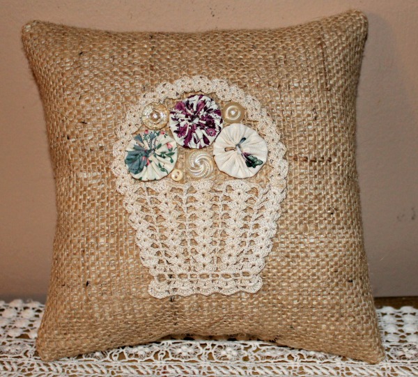 20 North Ora Vintage Linens and Lace Ideas