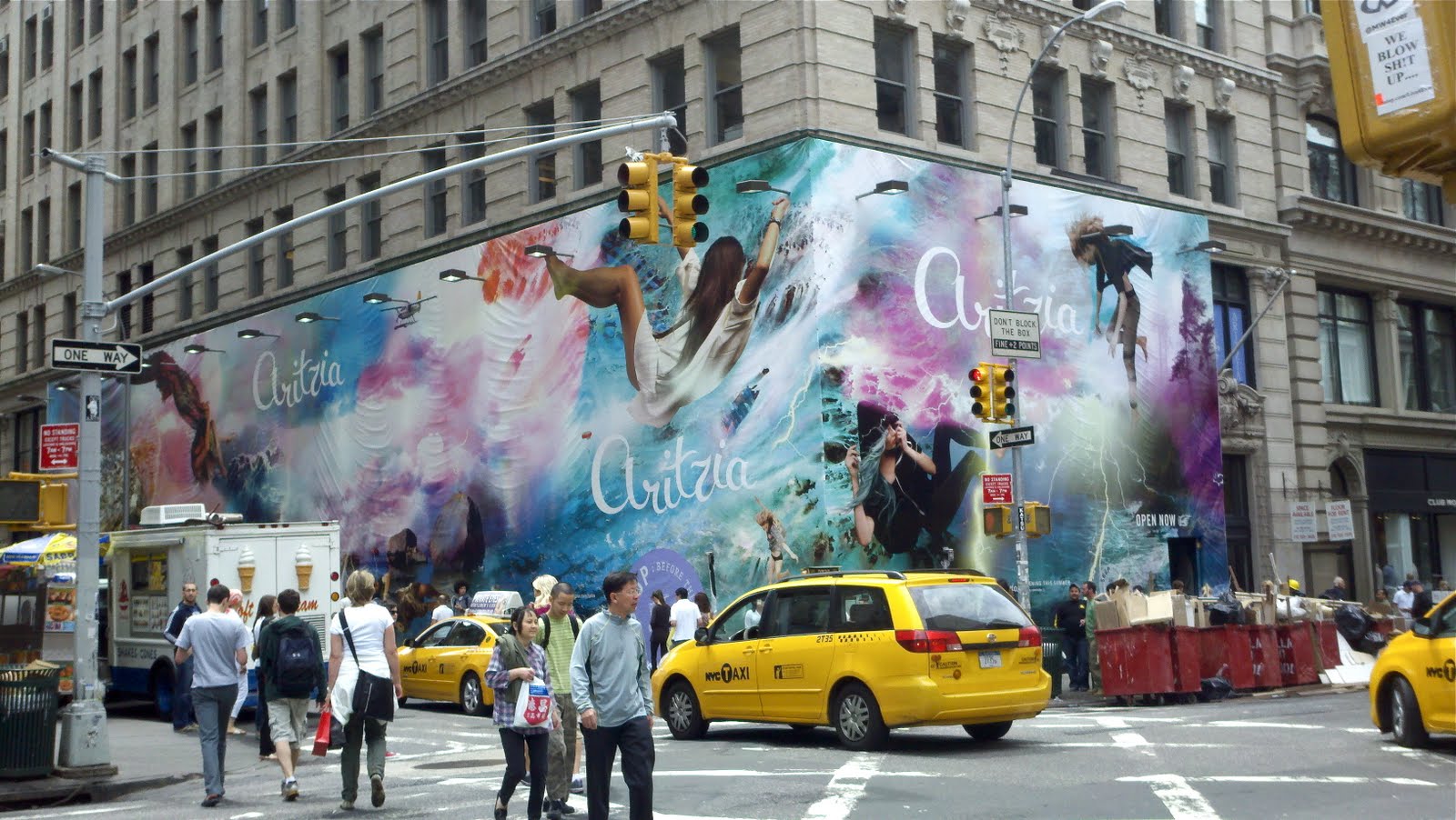 New York City Fashion Intern: Sneak Peek of Aritzia SOHO.