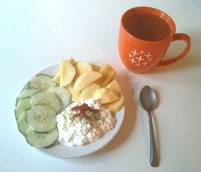 fruit and cheese quick healthy meal
