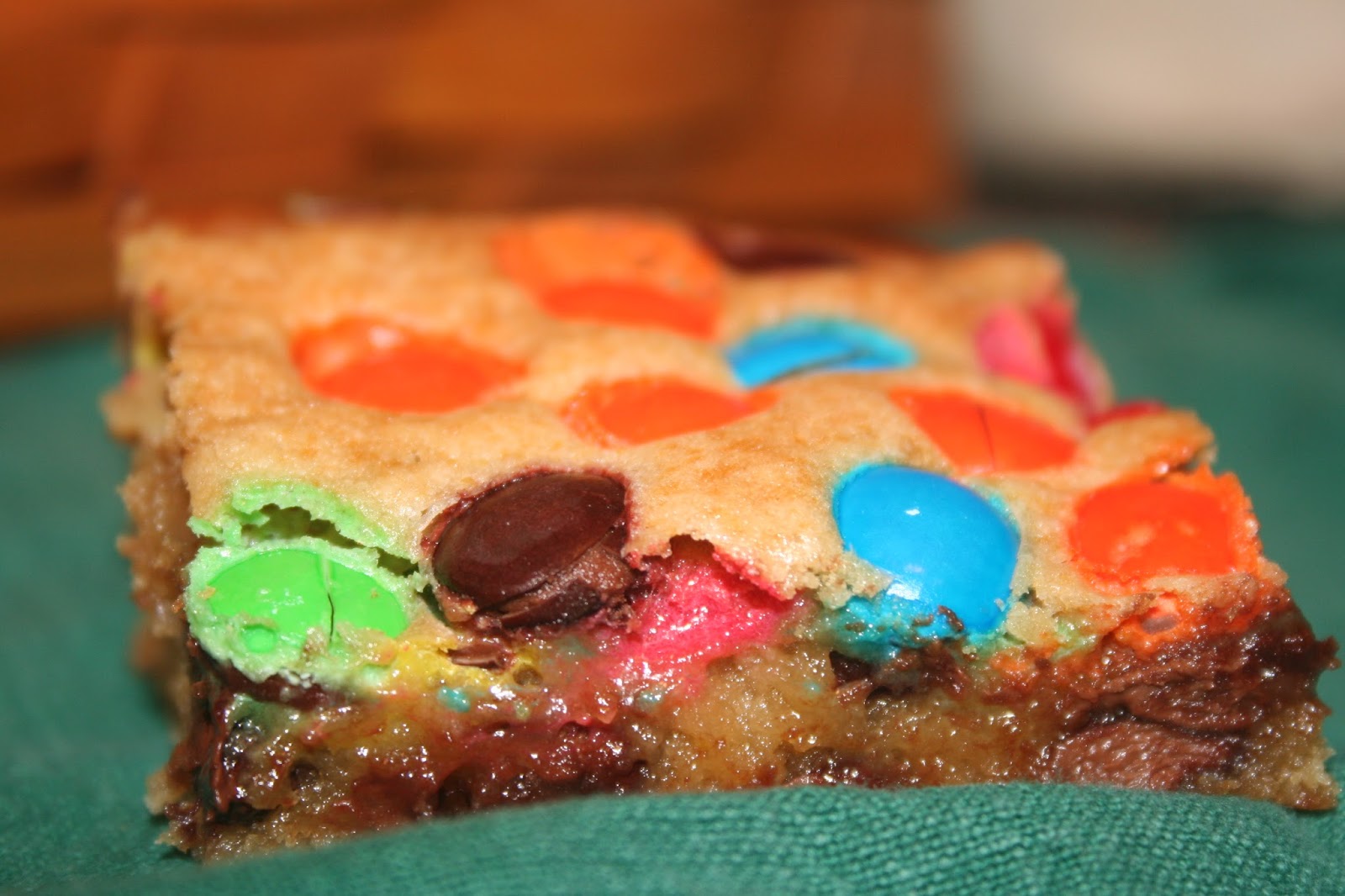 NOVA Frugal Family Chocolate Chip Cookie Bars with M&Ms