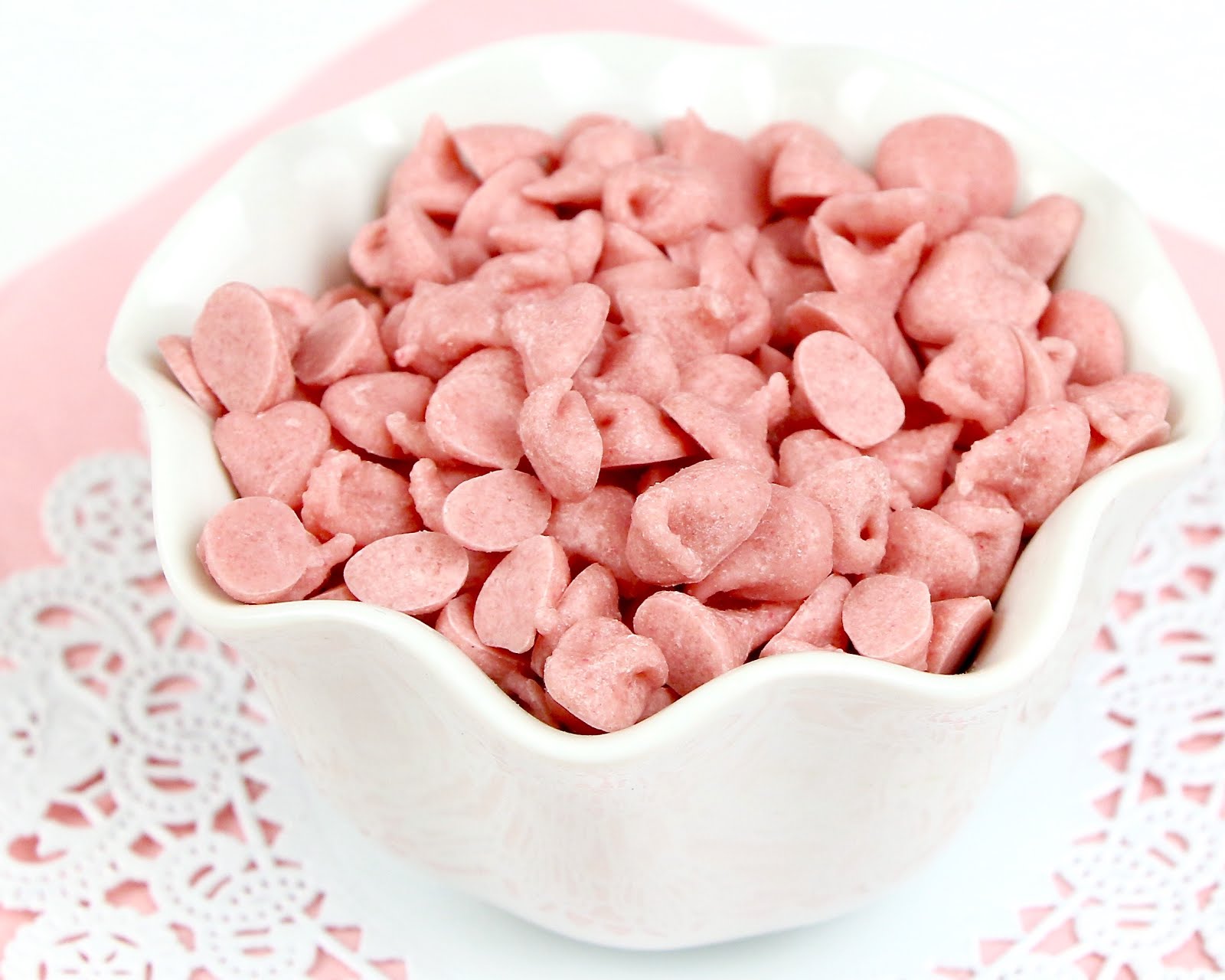 {VIDEO} DIY Strawberry Chocolate Chips & Rainbow Baking Morsels The