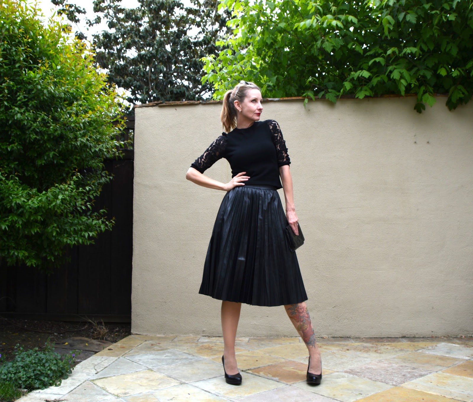5 Ways to Style the Winter 2022 Must Have Skirt - FunkyForty