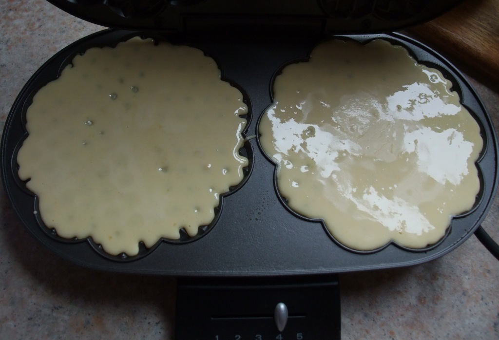 A N D A M E N T O Waffles.