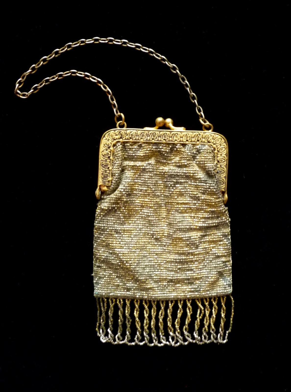 SWISNI Women's Handicraft Beautiful Box Clutch Bag |Evening Party Clutch  Bag Wallet Clutch|Clutch Purses for Women Wedding Handmade Evening Handbags  Party Bridal Clutch(Antique Gold) : Amazon.in: Fashion