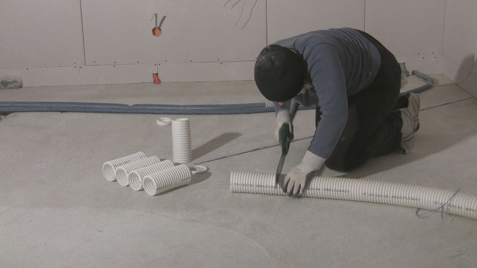 JoMe-Home Bau: 4V - Lüftungsleitungen auf dem EG-Boden und im