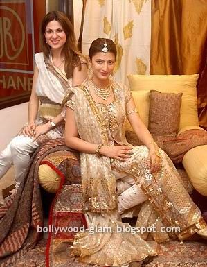 Shruti Hassan Sharing - Lots Pics