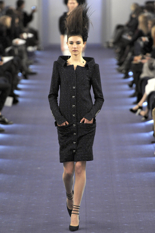 Fusion Of Effects: Walk the Walk: Chanel Haute Couture S/S 2012 Collection
