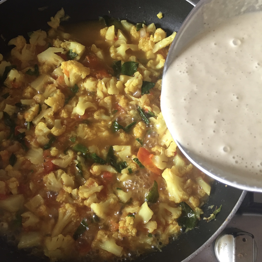 MASTERCHEFMOM Cauliflower Kurma ( Tamilnadu Restaurant Style