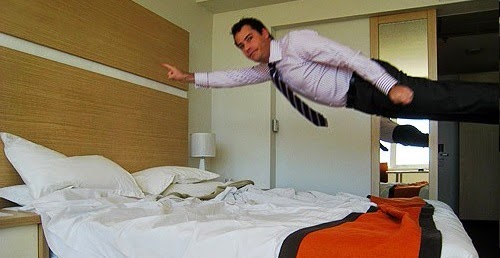 5 fun things to do in a hotel room stay