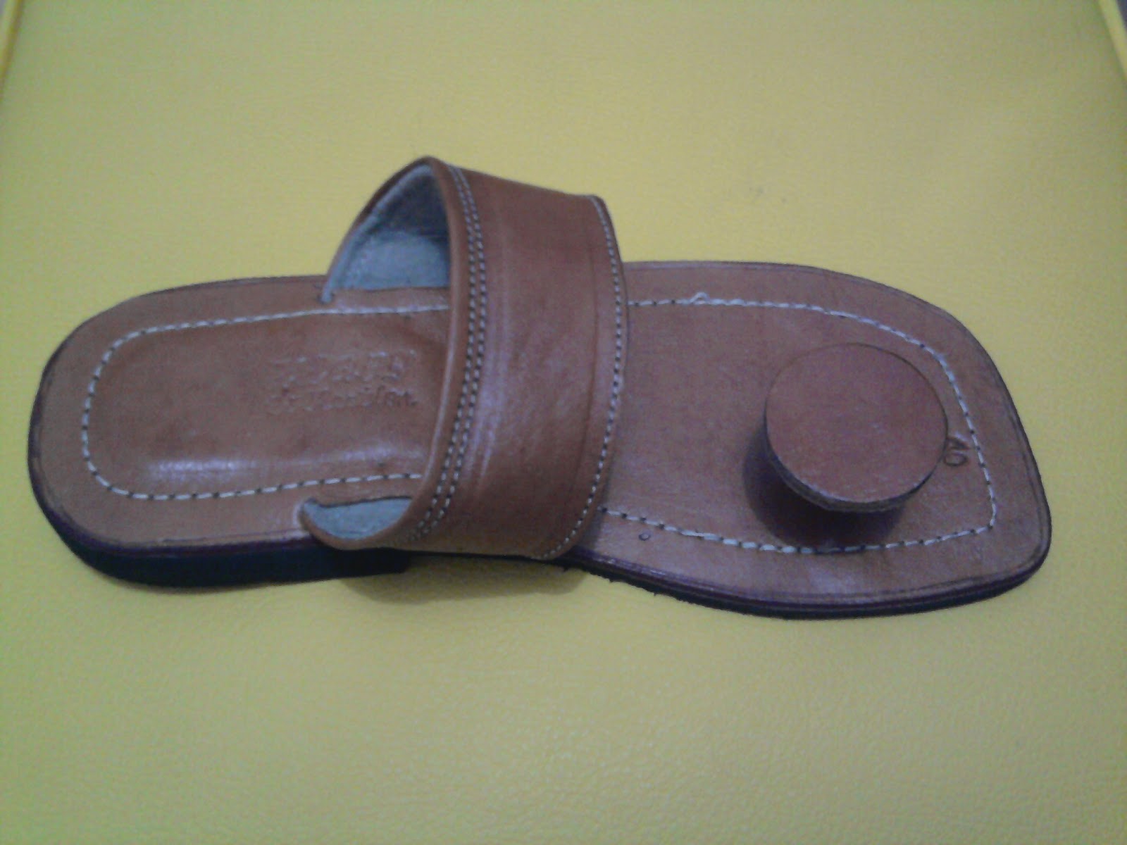 Produk Kulit Asli Magetan: Sandal kulit Jamur asli Magetan