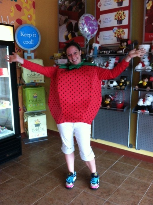 3 & 2 Sapphires Edible Arrangements' New Confetti Fruit