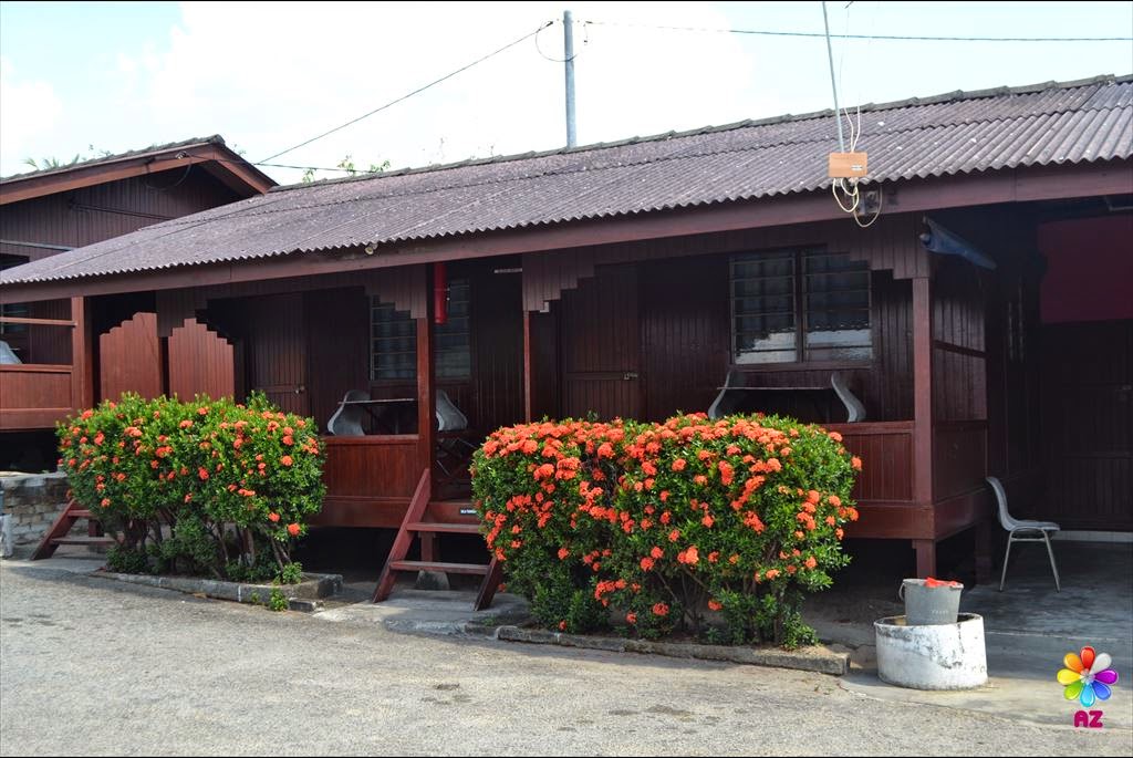 My Travel Logs CutiCuti Malaysia Chalet Seraya Inn