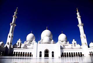 Abu Dhabi Grand Mosque HD Wallpaper